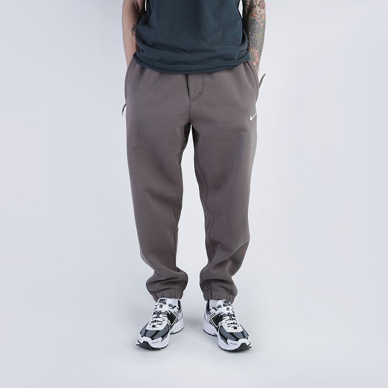 мужские коричневые брюки Nike NikeLab Collection NRG Pant AV8279-202 - цена, описание, фото 1